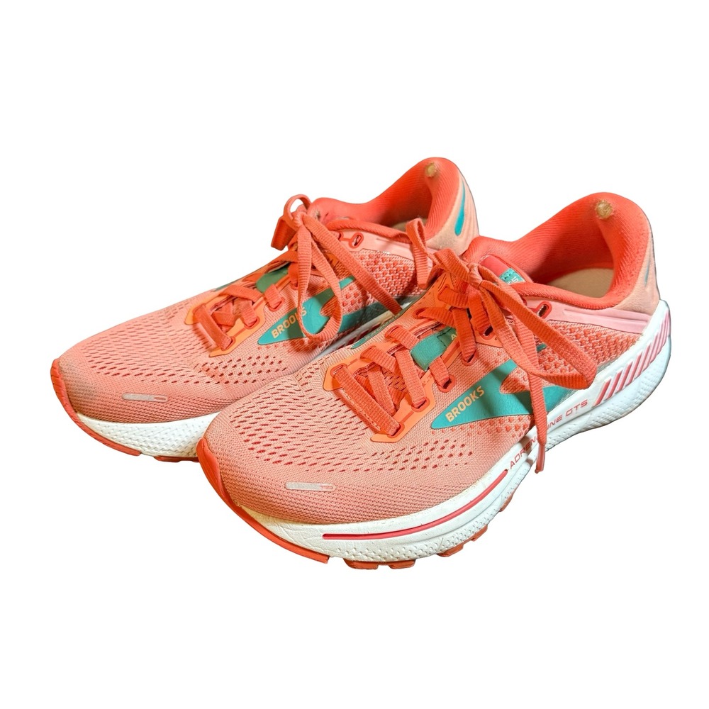 Brooks Adrenaline GTS 22 Women's Size 6 B Running Shoes Coral Orange 1203531B680